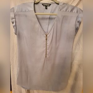 Grey satin like feel, cap sleeve blouse XS